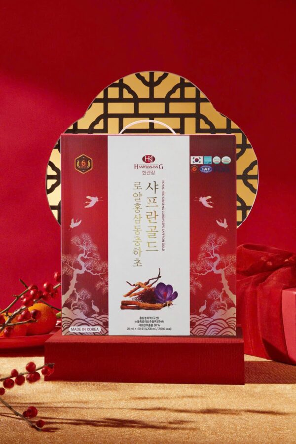 Nước hồng sâm hoàng gia đông trùng saffron gold 70ml