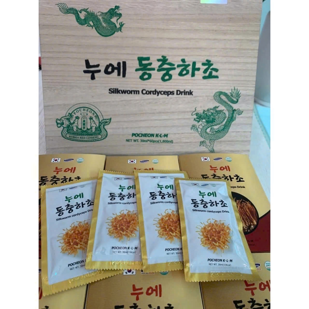 Nước Đông Trùng Hạ Thảo Pocheon Hộp Gỗ Trắng 60 gói * 30ml - Ảnh 2