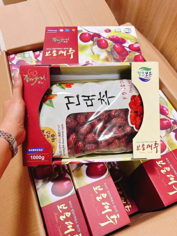 TÁO ĐỎ HÀN QUỐC – HỘP 1KG CHUẨN ĐẸP – THƠM NGON BỔ DƯỠNG
