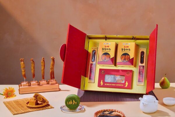Bánh trung thu trà xanh hồng sâm Hàn Quốc
