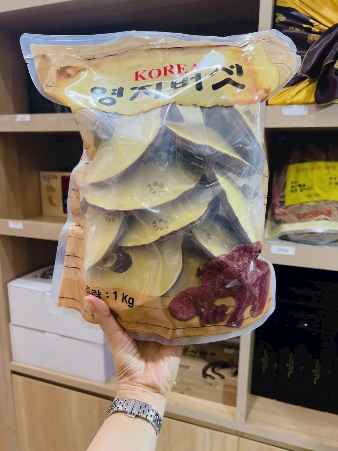 NẤM LINH CHI TỰ NHIÊN – DƯỠNG CHẤT VÀNG CHO SỨC KHỎE - Ảnh 2